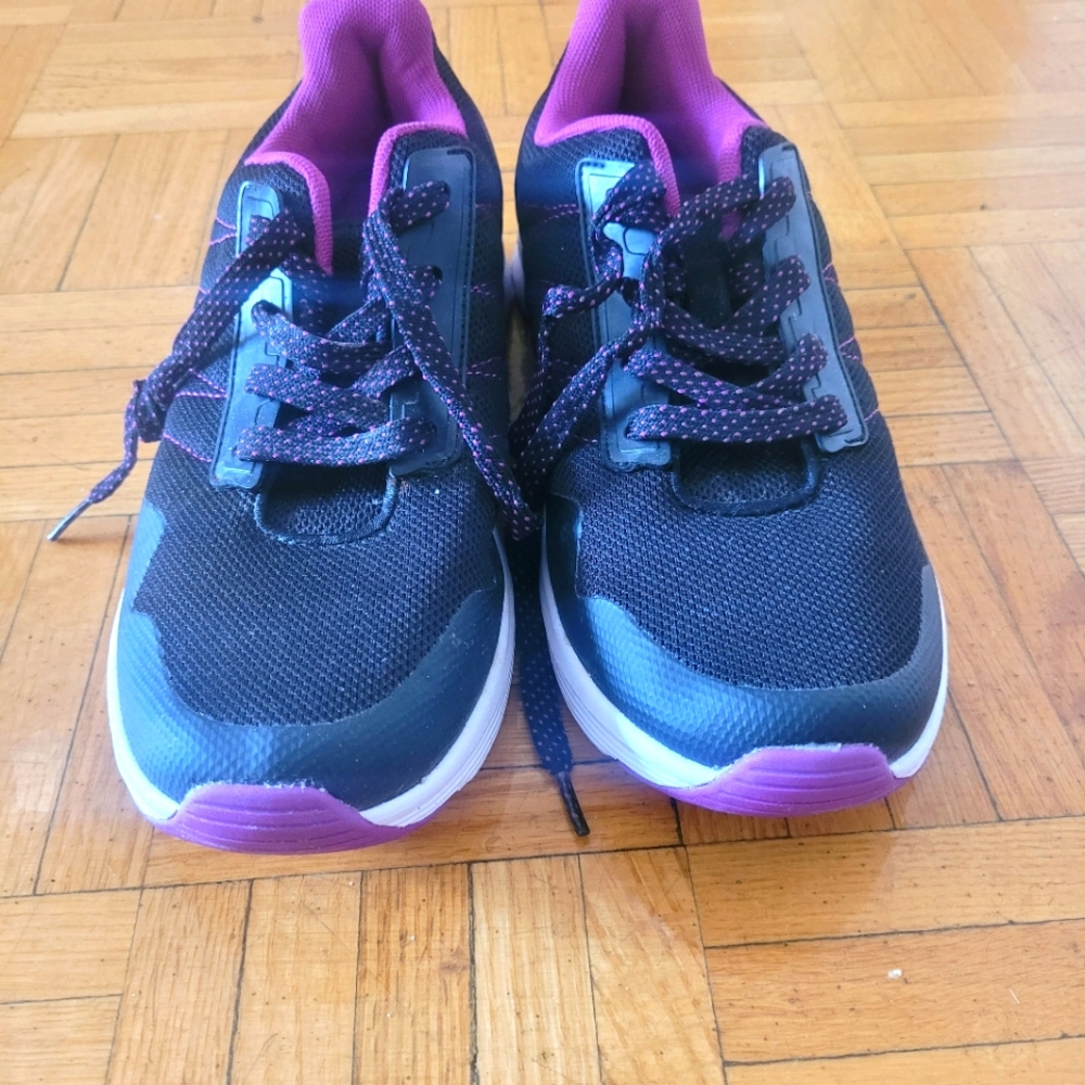 Athletic Works NWOT Size 8 Women's Running Shoes - Picture 3 of 6